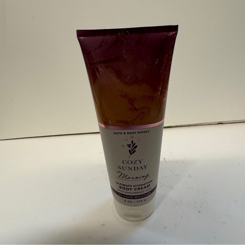 Bath and Body Works Cozy Sunday Morning Ultimate Hydration Body Cream 8 OZ
